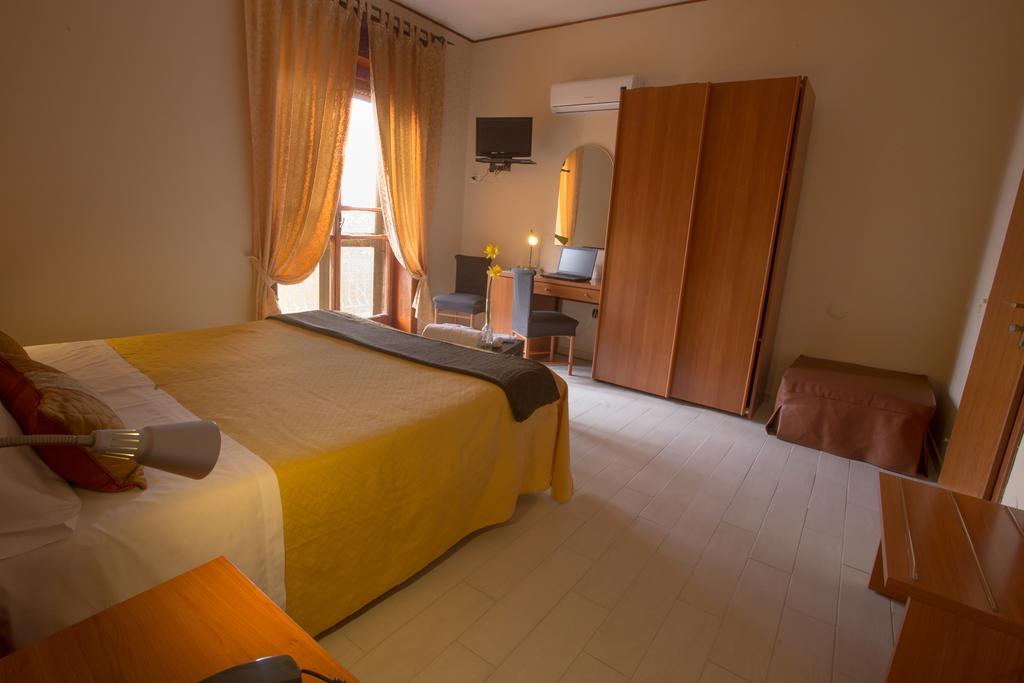 Hotel Pompei Scafati Zimmer foto