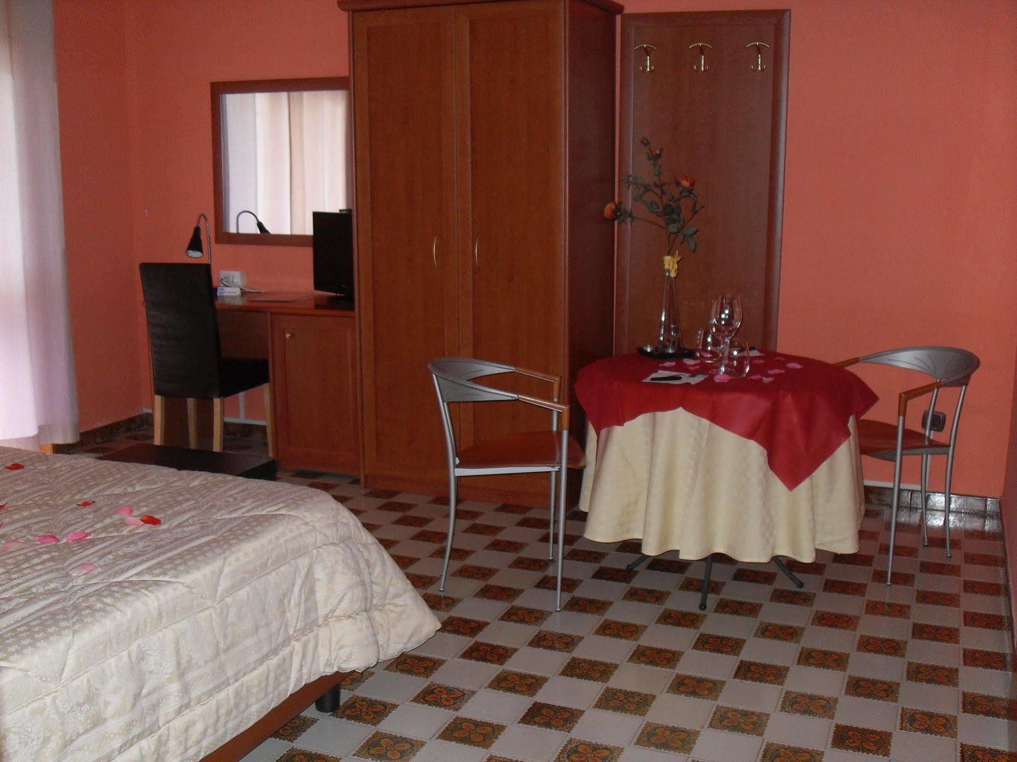 Hotel Pompei Scafati Exterior foto