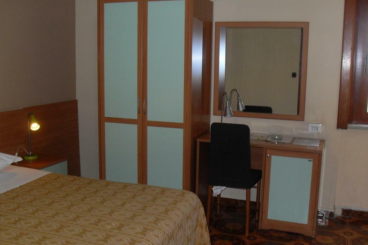 Hotel Pompei Scafati Exterior foto